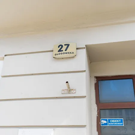 Apartment Glogowska Spacious By Bookinghost *