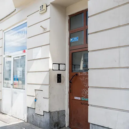 Apartment Glogowska Spacious By Bookinghost *