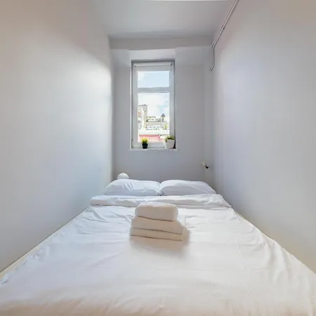 Апартаменты Glogowska Spacious By Bookinghost Познань