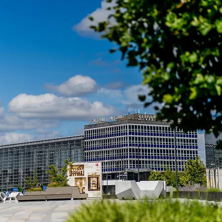 Appartamento Glogowska Spacious By Bookinghost