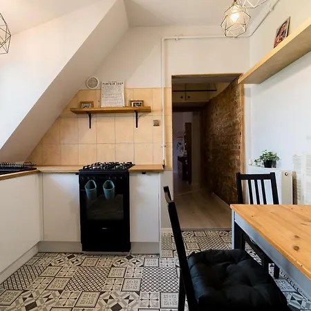 شقة Glogowska Spacious By Bookinghost بوزنان