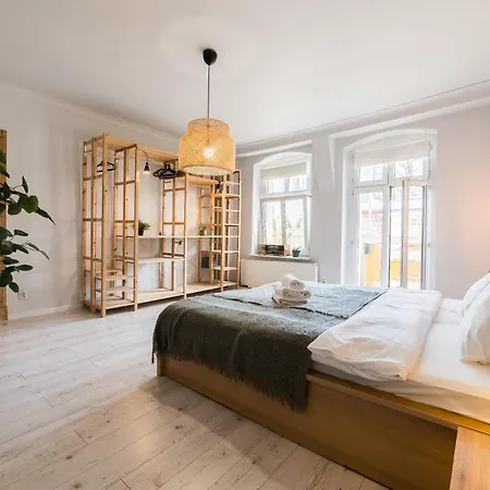 Glogowska Spacious By Bookinghost 아파트 포즈난