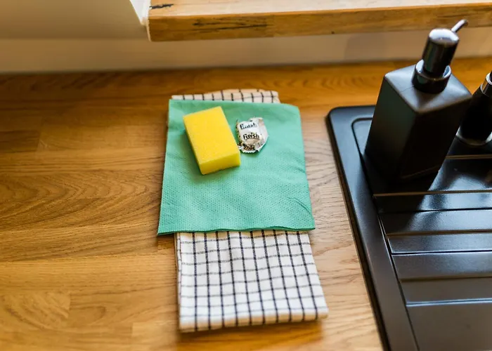 Glogowska Spacious By Bookinghost Apartment